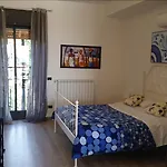 Oda ve Kahvaltı Lidia