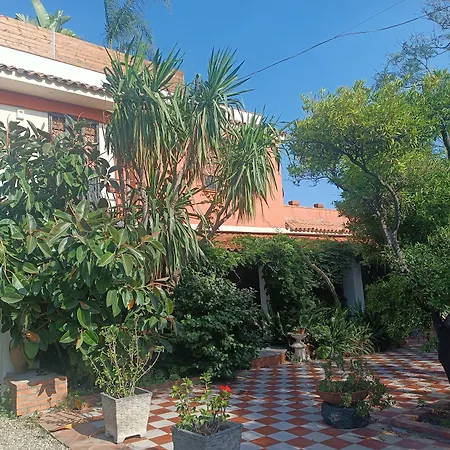 Oda ve Kahvaltı Lidia 4*