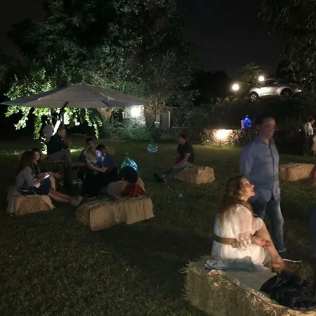 Lidia 住宿加早餐酒店 阿奇雷亚莱