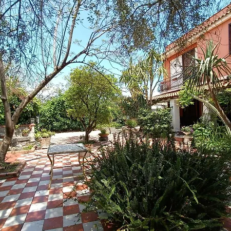 Lidia With Parking And Jacuzzi 4* Acireale
