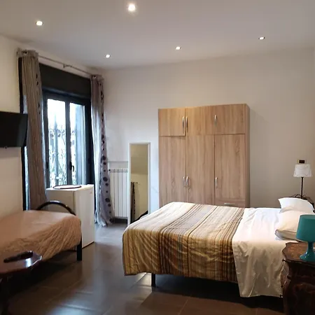 Lidia فندق مبيت وإفطار 4*