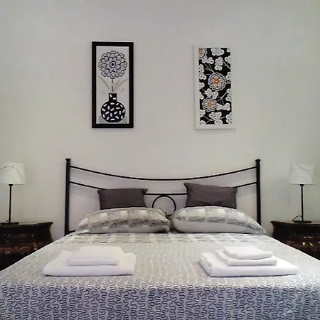 فندق مبيت وإفطار Lidia أتشيريالي