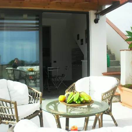 Lidia أتشيريالي