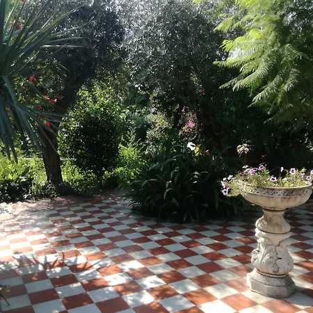 فندق مبيت وإفطار Lidia