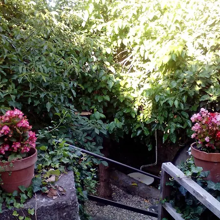 Lidia Bed & Breakfast 3*
