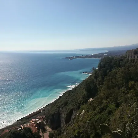 فندق مبيت وإفطار Lidia 4*