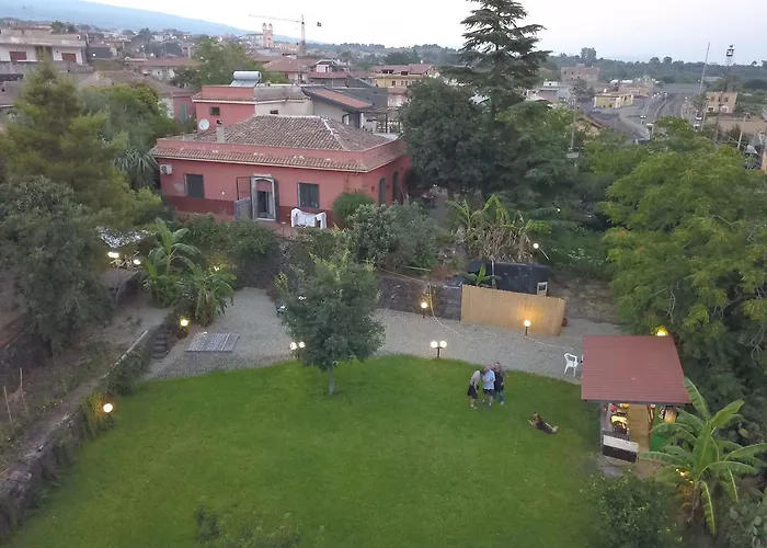 Lidia Bed & Breakfast 4*